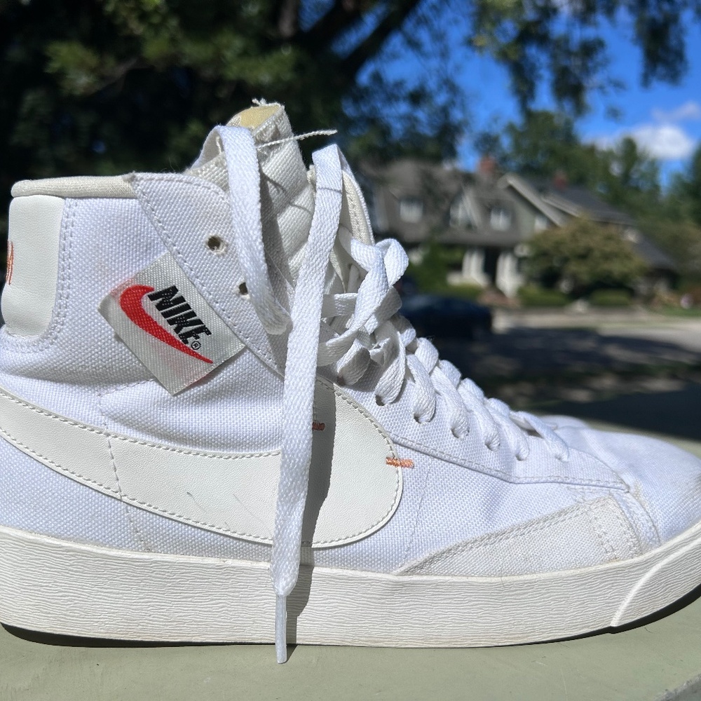 Women’s mid rebel Nike Blazers